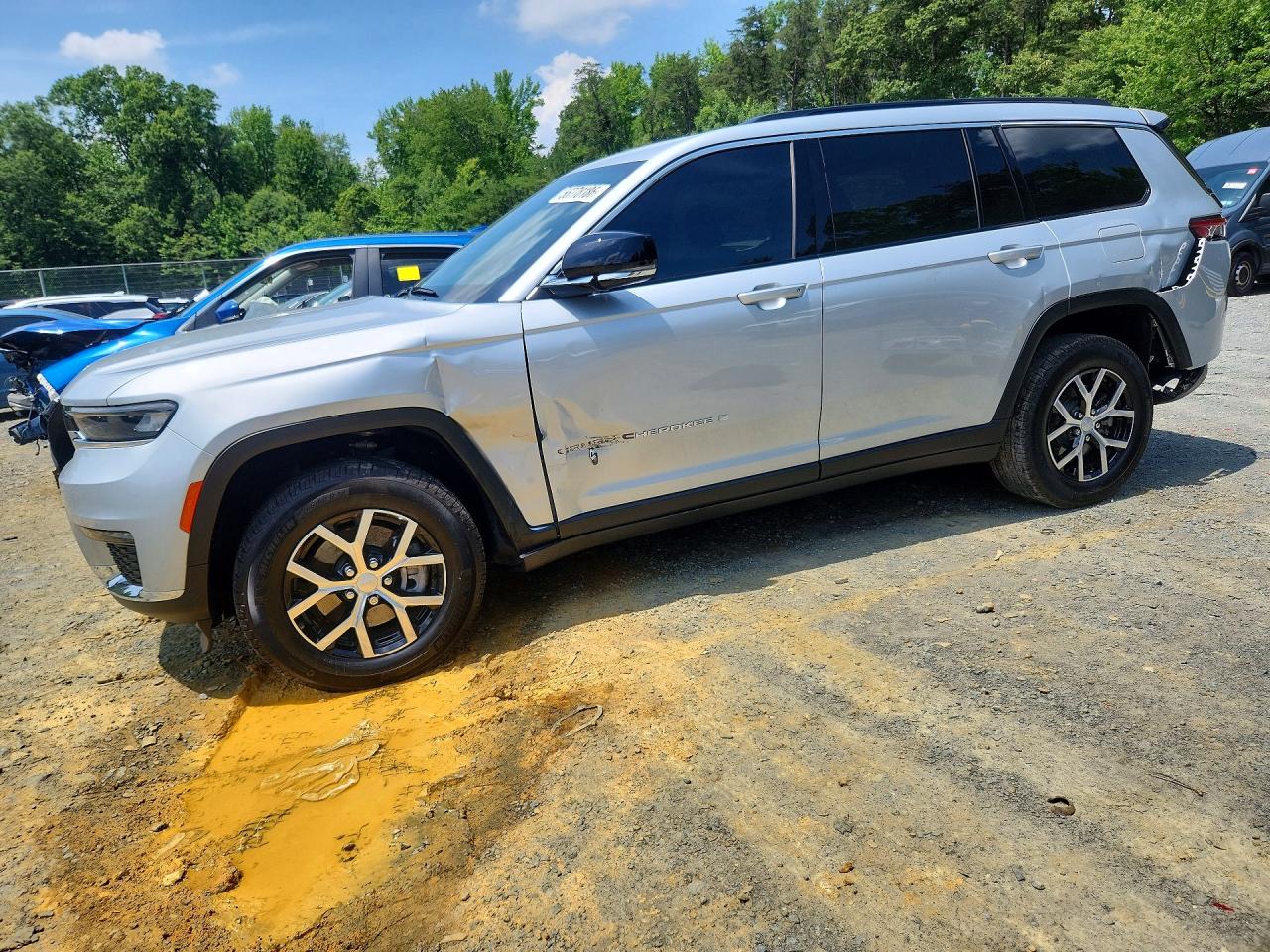 2025 Jeep Grand Cherokee Limited, VIN 1C4RJKBG9S8719309 — Rear end