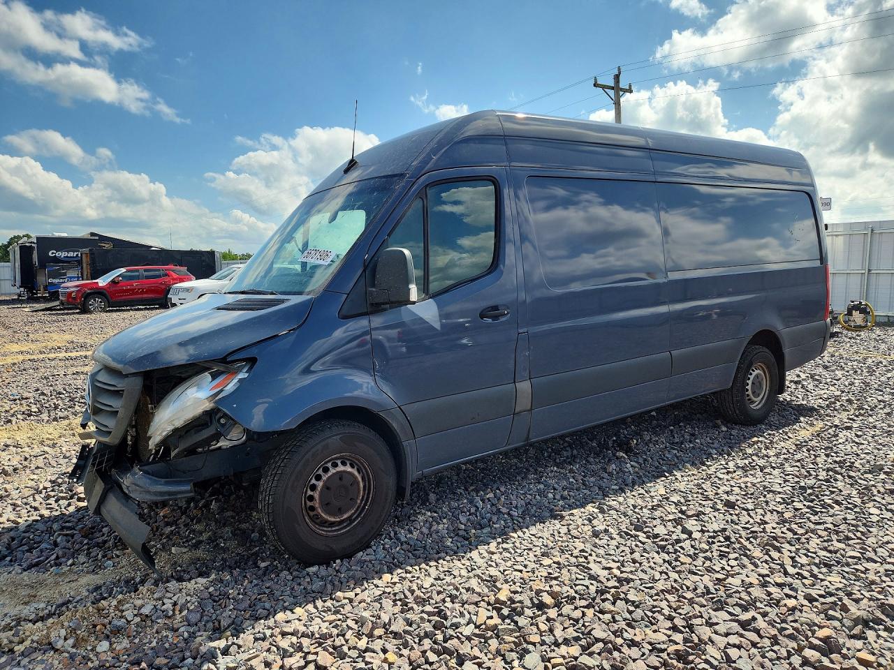 2019 Mercedes-Benz Sprinter Cargo, VIN WD4PF1CDXKP130465 — Перед