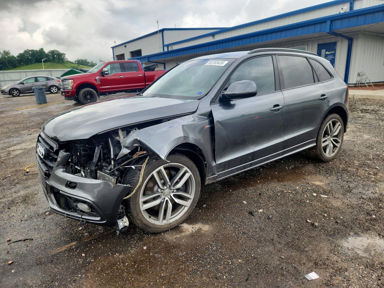 2016 Audi SQ5 Premium Plus, VIN WA1CCAFP8GA034247 — Перед