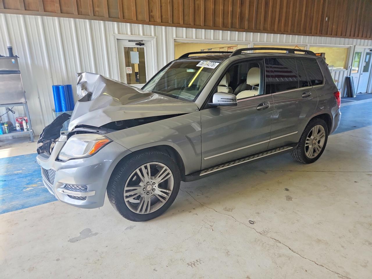 2013 Mercedes-Benz GLK 350, VIN WDCGG8JB9DG071018 — Front end