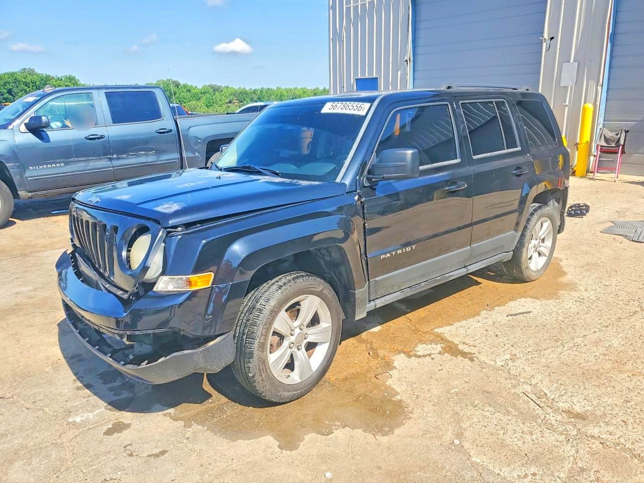2012 Jeep Patriot Latitude, VIN 1C4NJRFB3CD624789 — Rear end