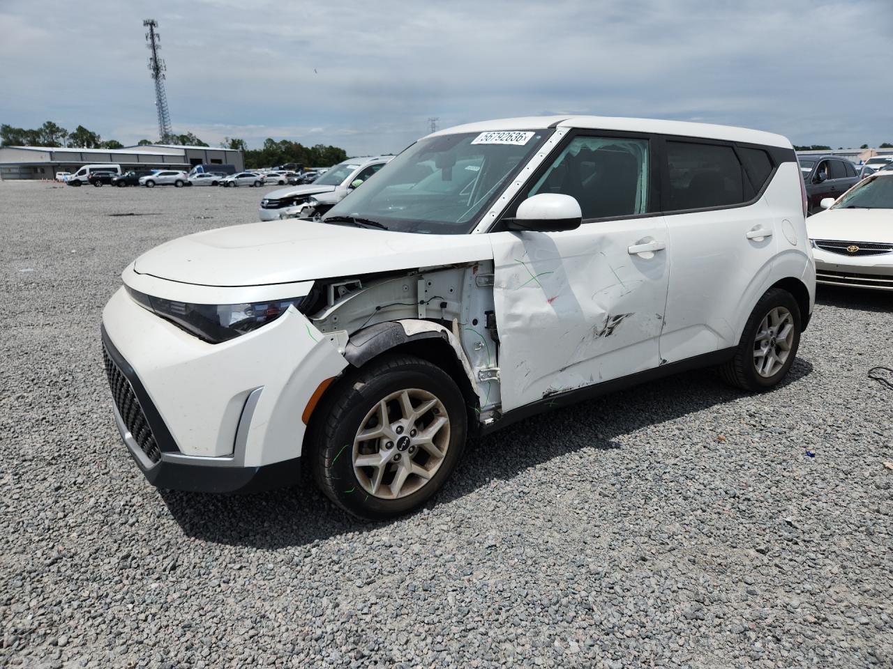 2024 Kia Soul LX, VIN KNDJ23AU3R7897952 — Front end