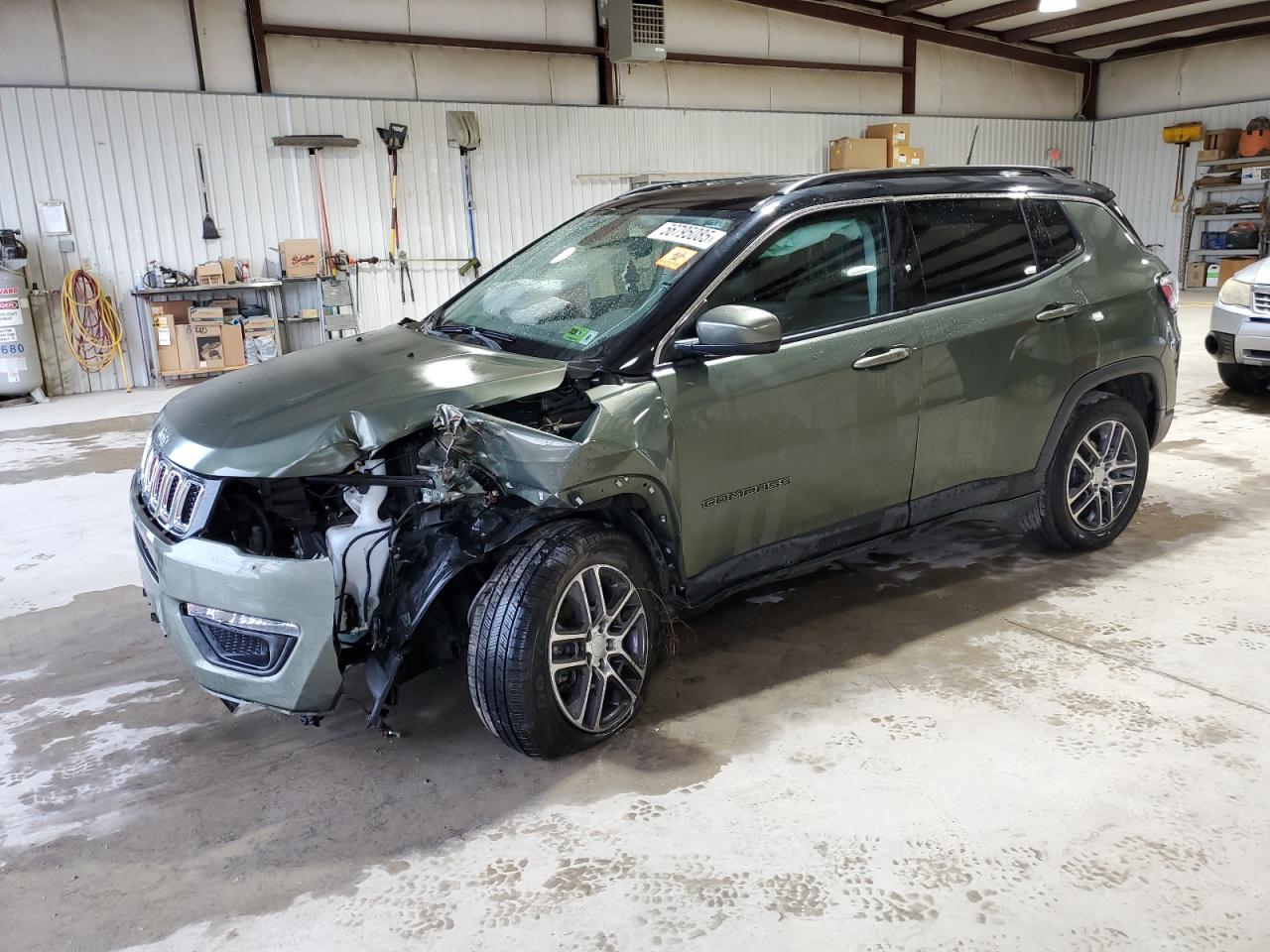 2020 Jeep Compass Latitude, VIN 3C4NJDBB6LT153787 — Front end