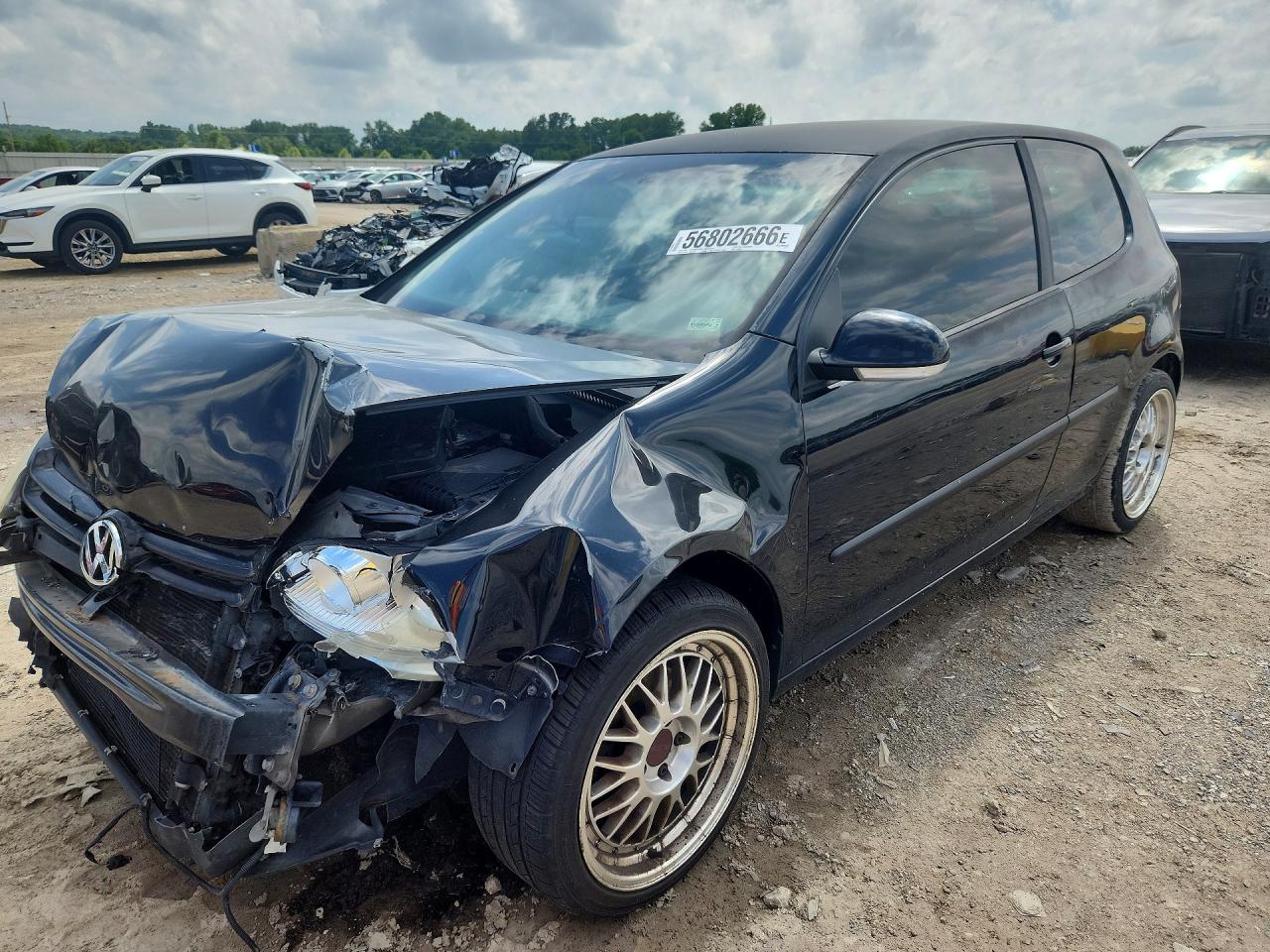 2007 Volkswagen Rabbit, VIN WVWBR71KX7W243023 — Front end