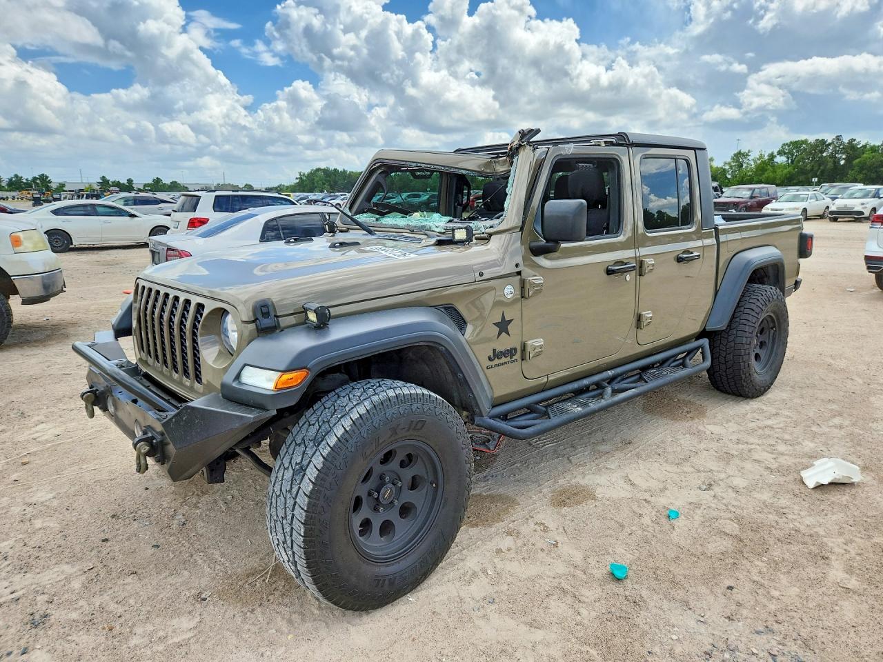 2020 Jeep Gladiator Sport S, VIN 1C6HJTAG1LL200392 — Roof