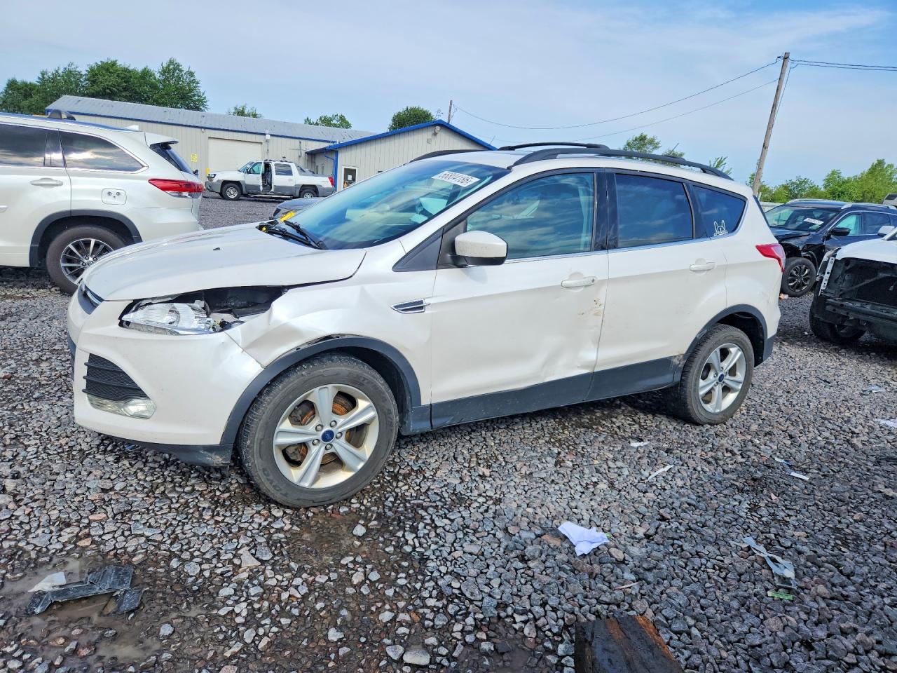 2015 Ford Escape SE, VIN 1FMCU9G95FUC08592 — Front end