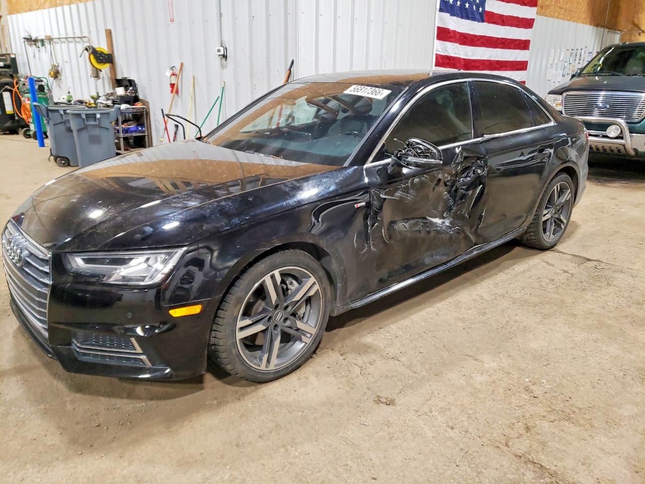 2017 Audi A4 Premium Plus, VIN WAUENAF42HN041975 — Бок