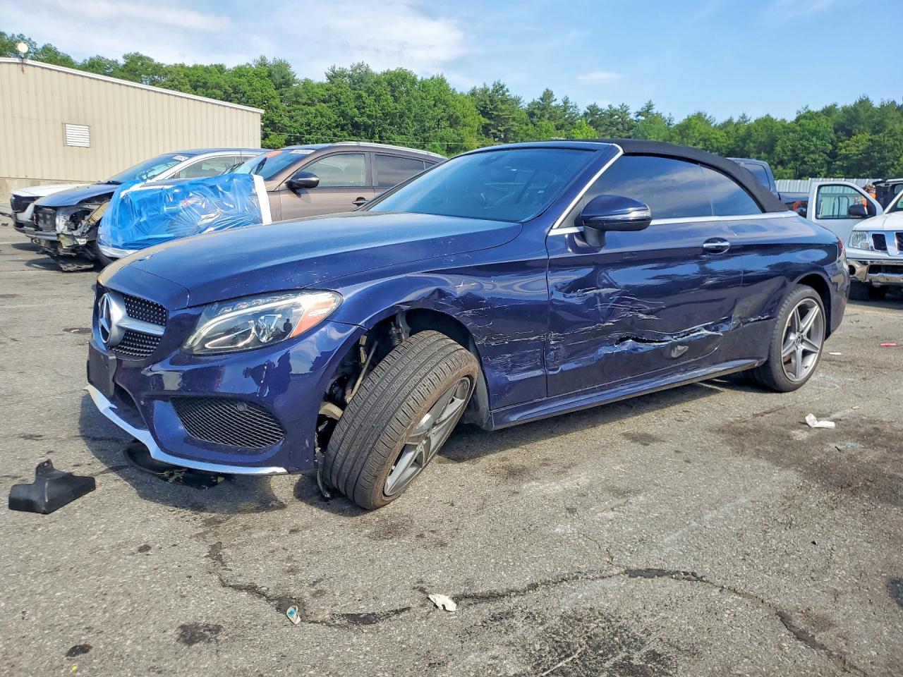2017 Mercedes-Benz C 300, VIN WDDWK4KB0HF531045 — Бок