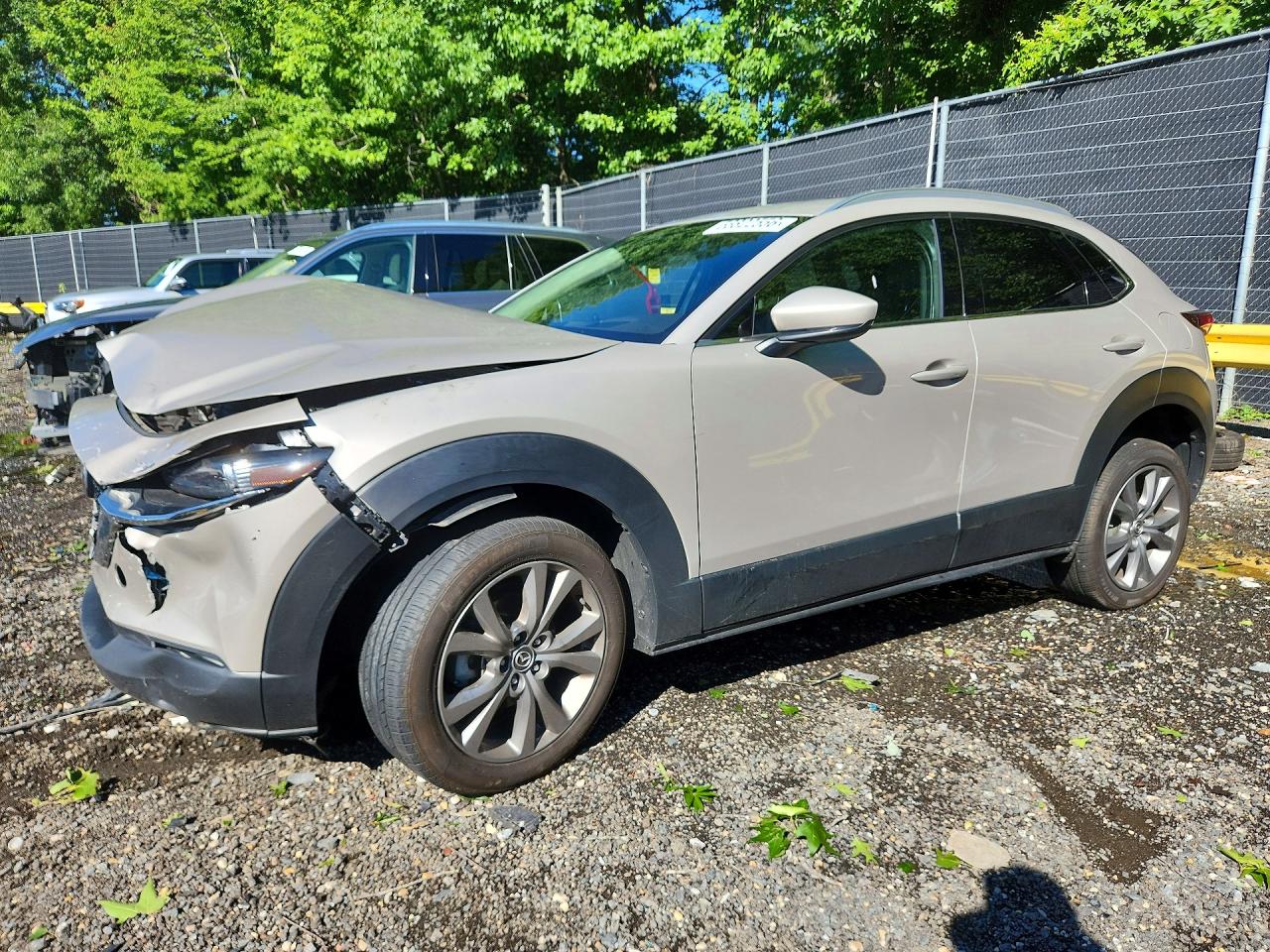 2024 Mazda CX-30 S Premium, VIN 3MVDMBDMXRM649733 — Front end