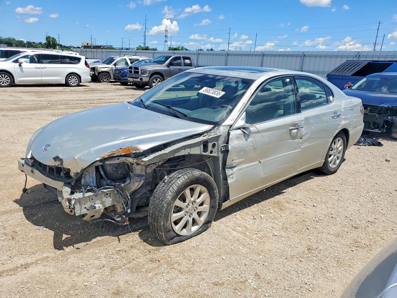 2003 Lexus ES 300, VIN JTHBF30G436014215 — Front end