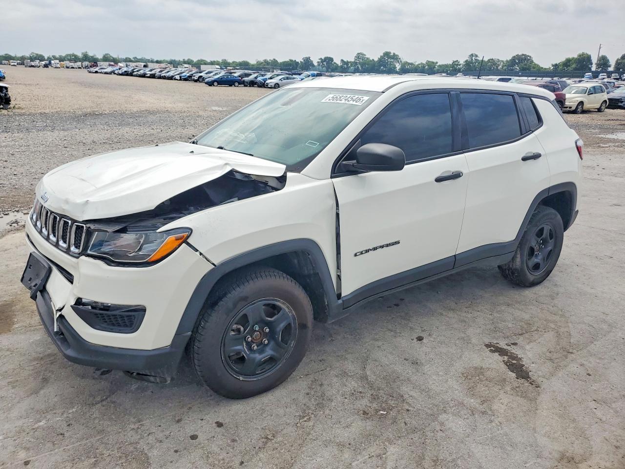2019 Jeep Compass Sport, VIN 3C4NJDABXKT639681 — Перед