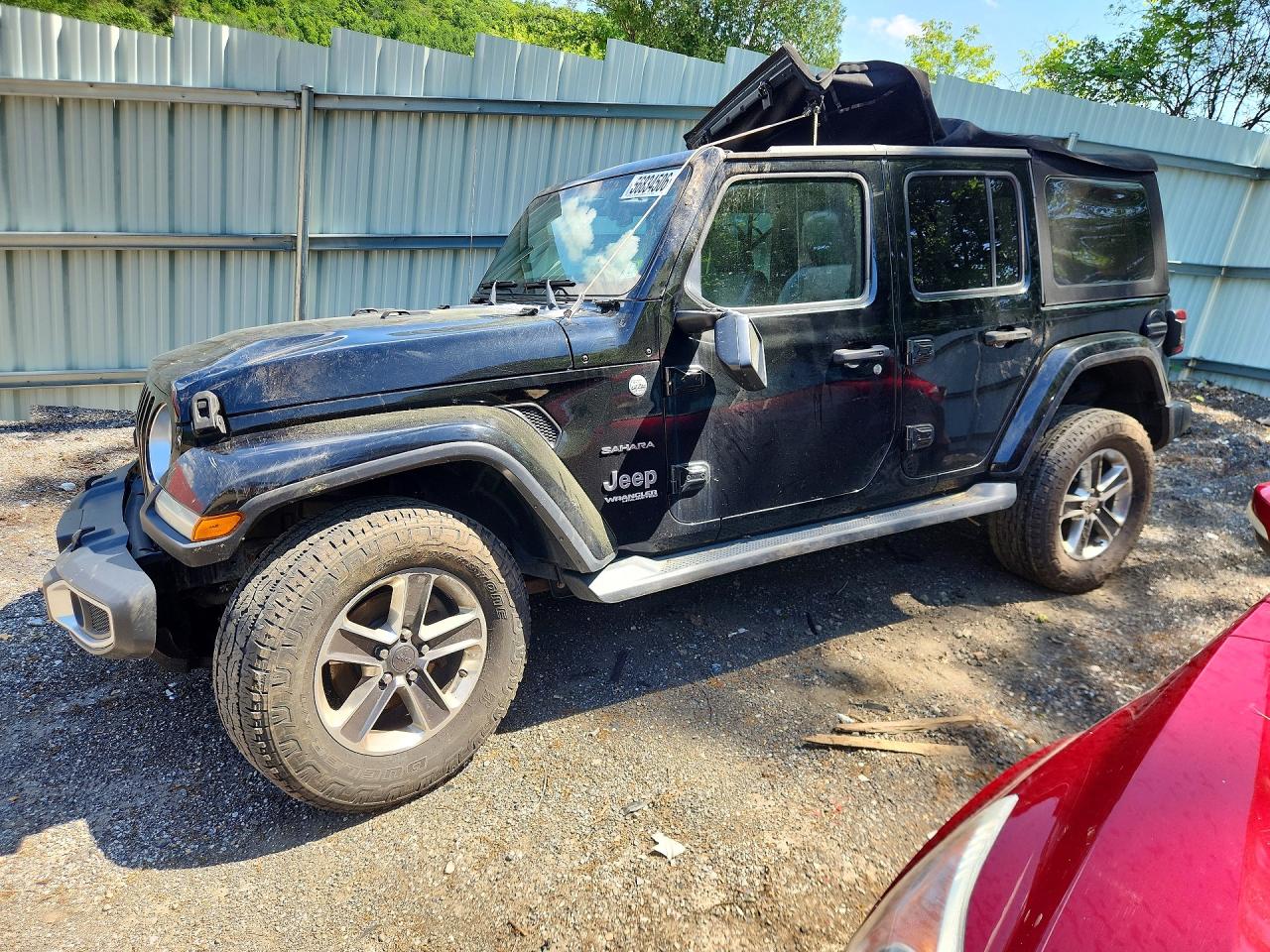 2018 Jeep Wrangler Unlimited Sahara, VIN 1C4HJXEG9JW244954 — Roof