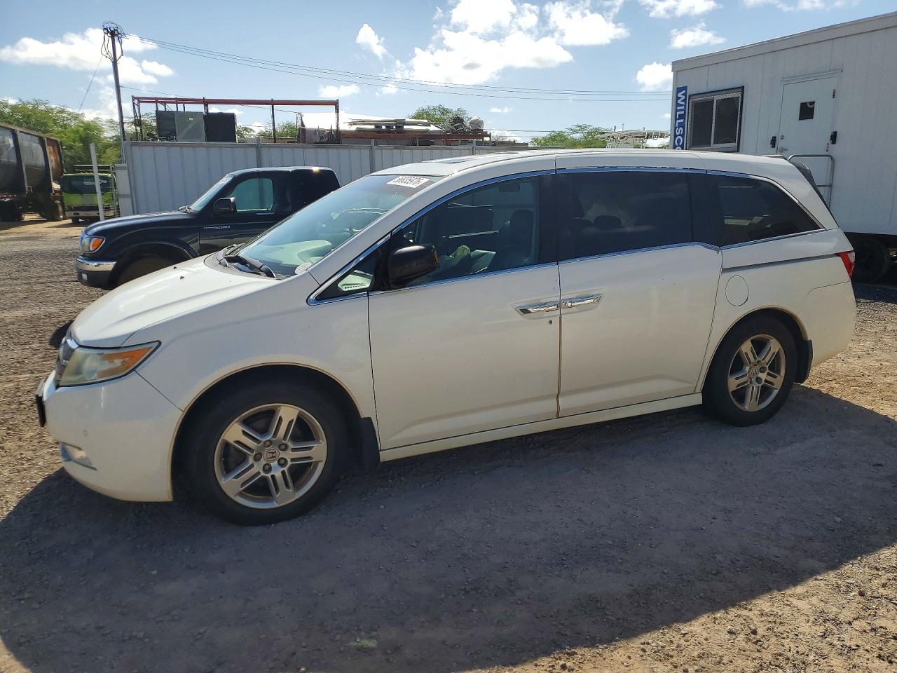2012 Honda Odyssey Touring, VIN 5FNRL5H95CB109333 — Rear end