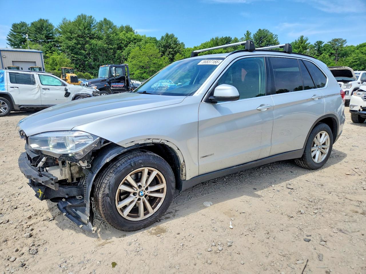 2015 BMW X5 xDrive35i, VIN 5UXKR0C58F0P18361 — Front end