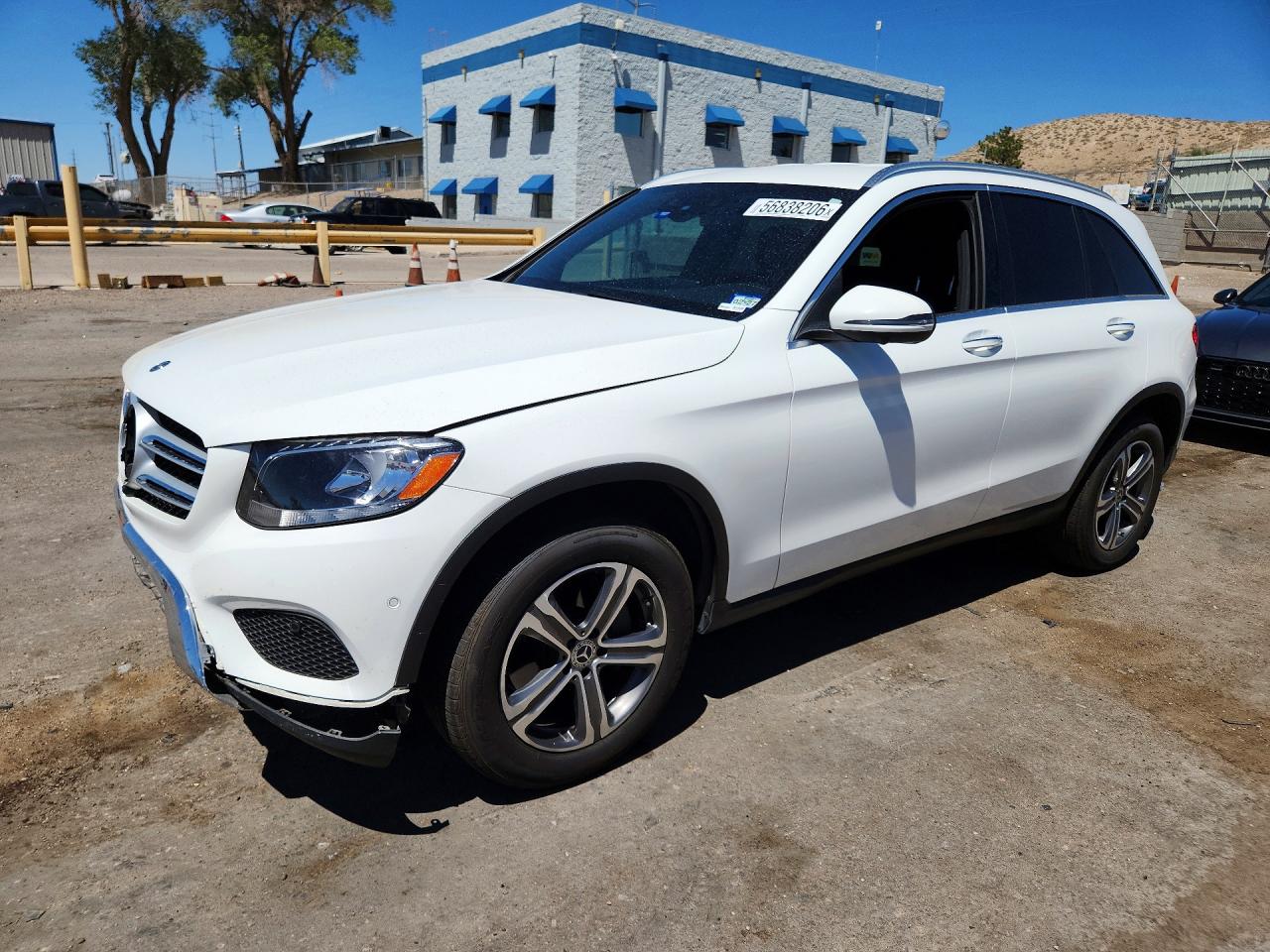2019 Mercedes-Benz GLC 300, VIN WDC0G4KB0KF641824 — Front end