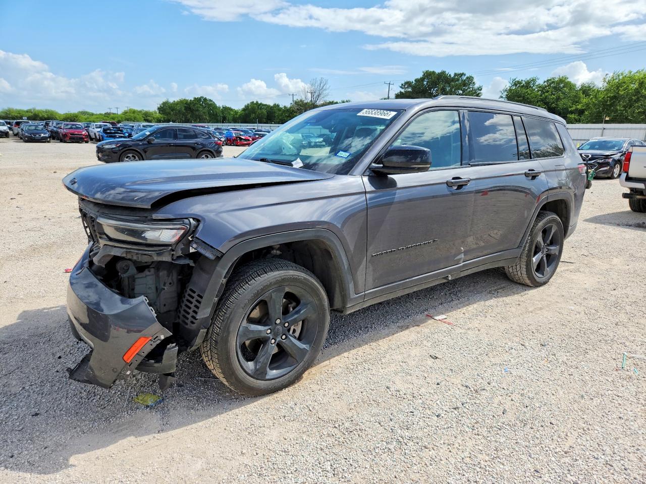 2023 Jeep Grand Cherokee Limited, VIN 1C4RJKBG2P8738744 — Front end