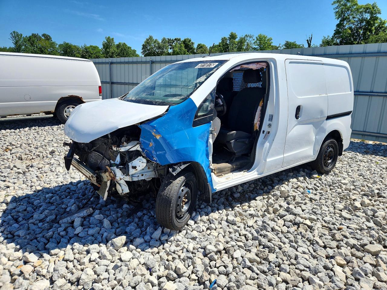 2016 Nissan NV200 SV, VIN 3N6CM0KNXGK697896 — Front end