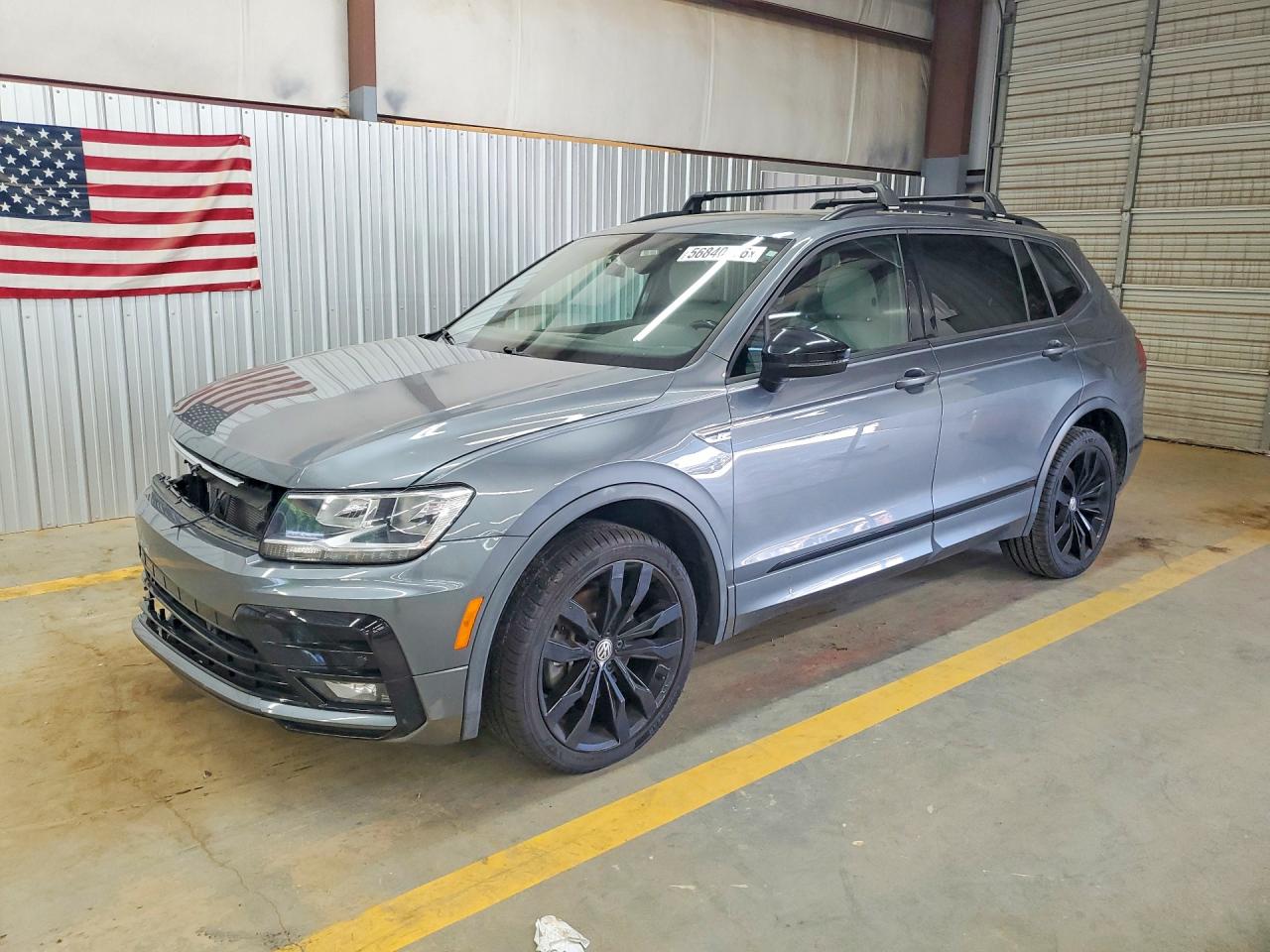 2020 Volkswagen Tiguan SE, VIN 3VV3B7AX8LM162473 — Front end