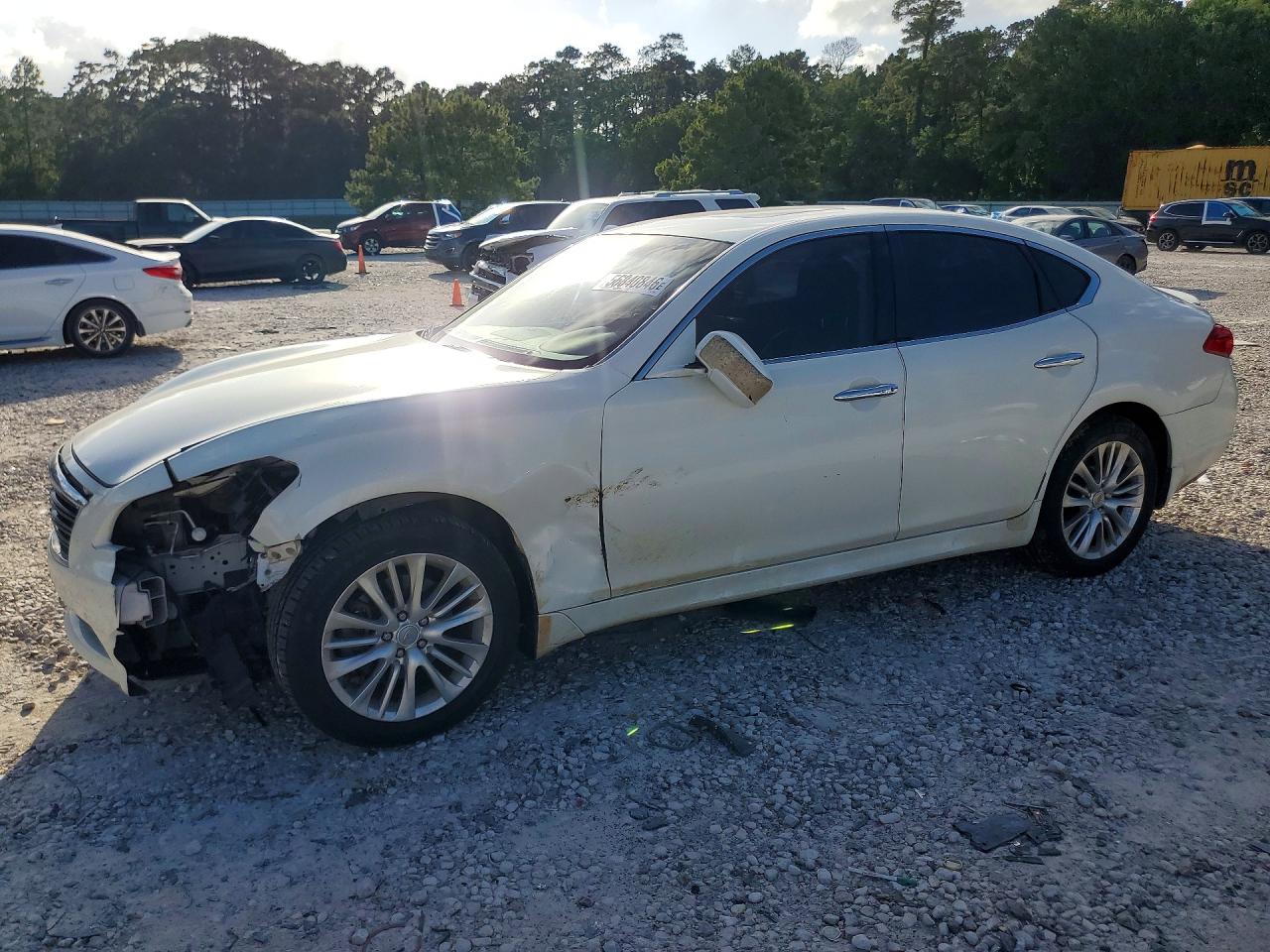 2011 Infiniti M, VIN JN1BY1AR3BM373262 — Front end