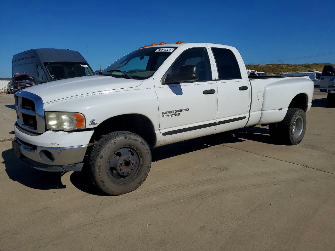 2005 Dodge 3500 SLT, VIN 3D7MS48C95G726157 — Front end