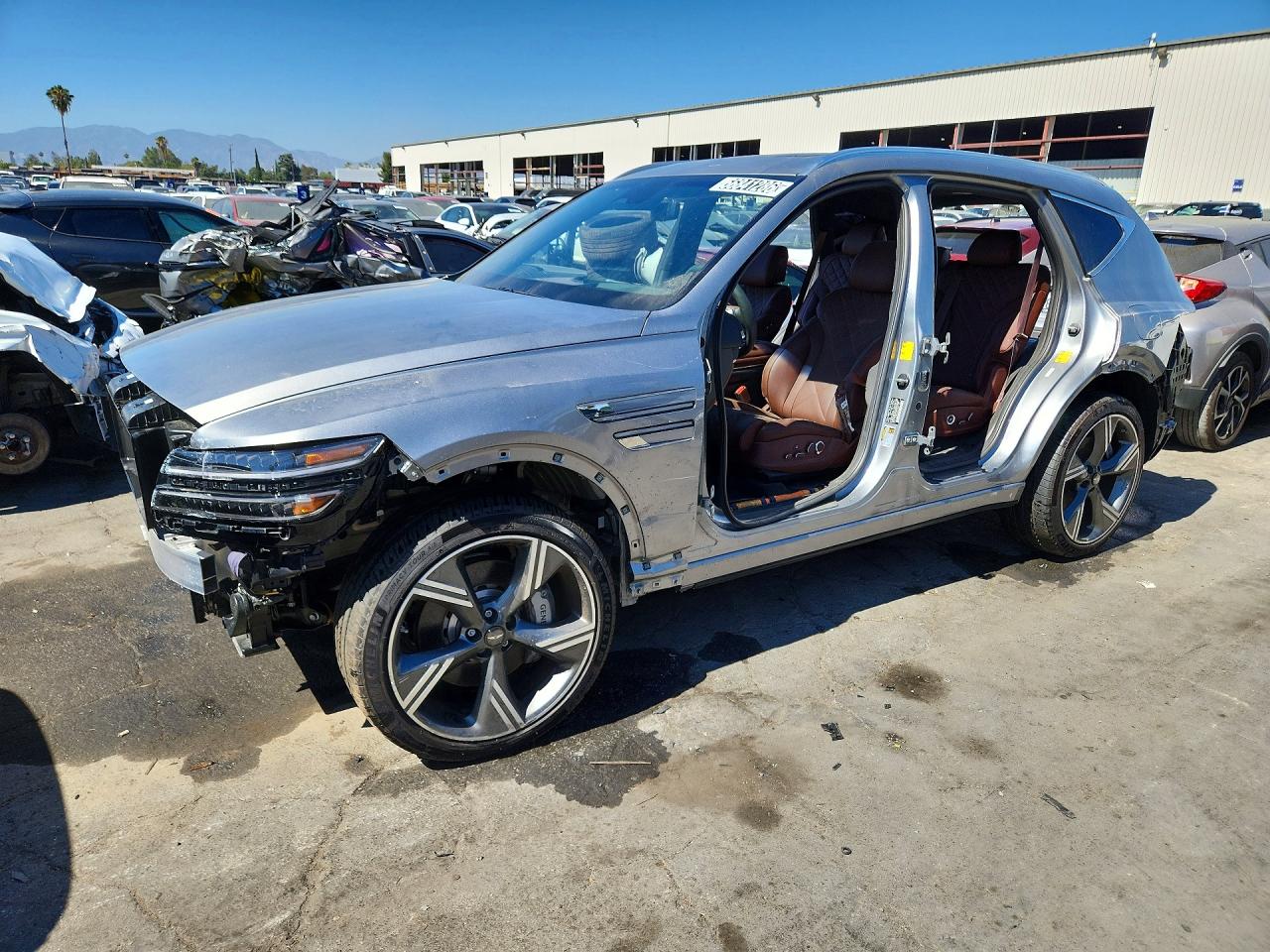 2025 Genesis GV80 Prestige, VIN KMUHEESC4SU262556 — Stripped