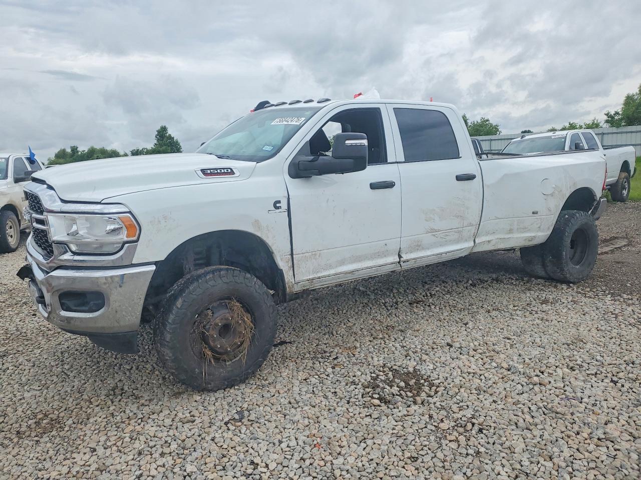 2023 Ram 3500 Tradesman, VIN 3C63RRGL2PG596216 — Перед