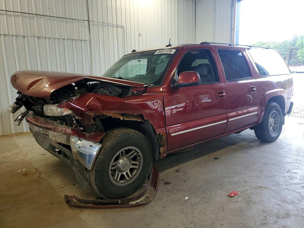 2003 Chevrolet Suburban LT, VIN 1GNFK16ZX3J265854 — Engine fire