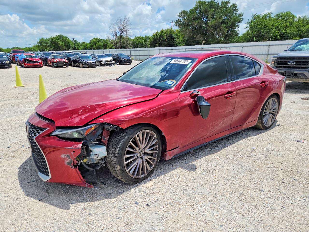 2022 Lexus IS 300, VIN JTHDA1D26N5121740 — Перед