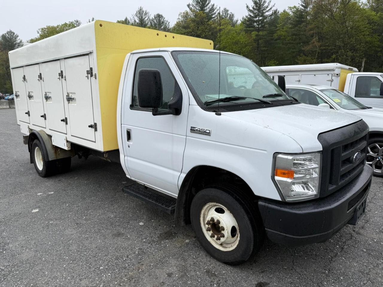 2019 Ford Econoline Commercial, VIN 1FDXE4FS8KDC19277 — Normal wear
