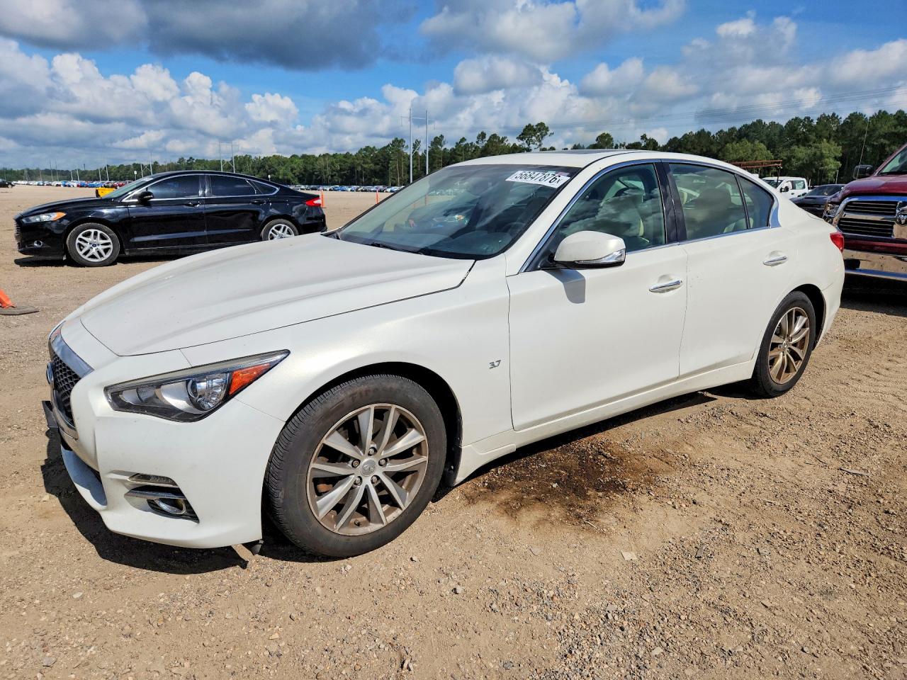 2014 Infiniti Q50 Premium, VIN JN1BV7AR6EM694003 — Rear end