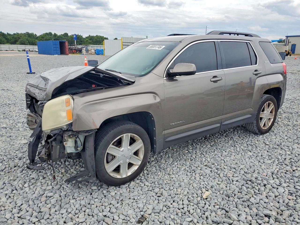 2011 GMC Terrain SLE-2, VIN 2CTFLSE50B6466320 — Front end