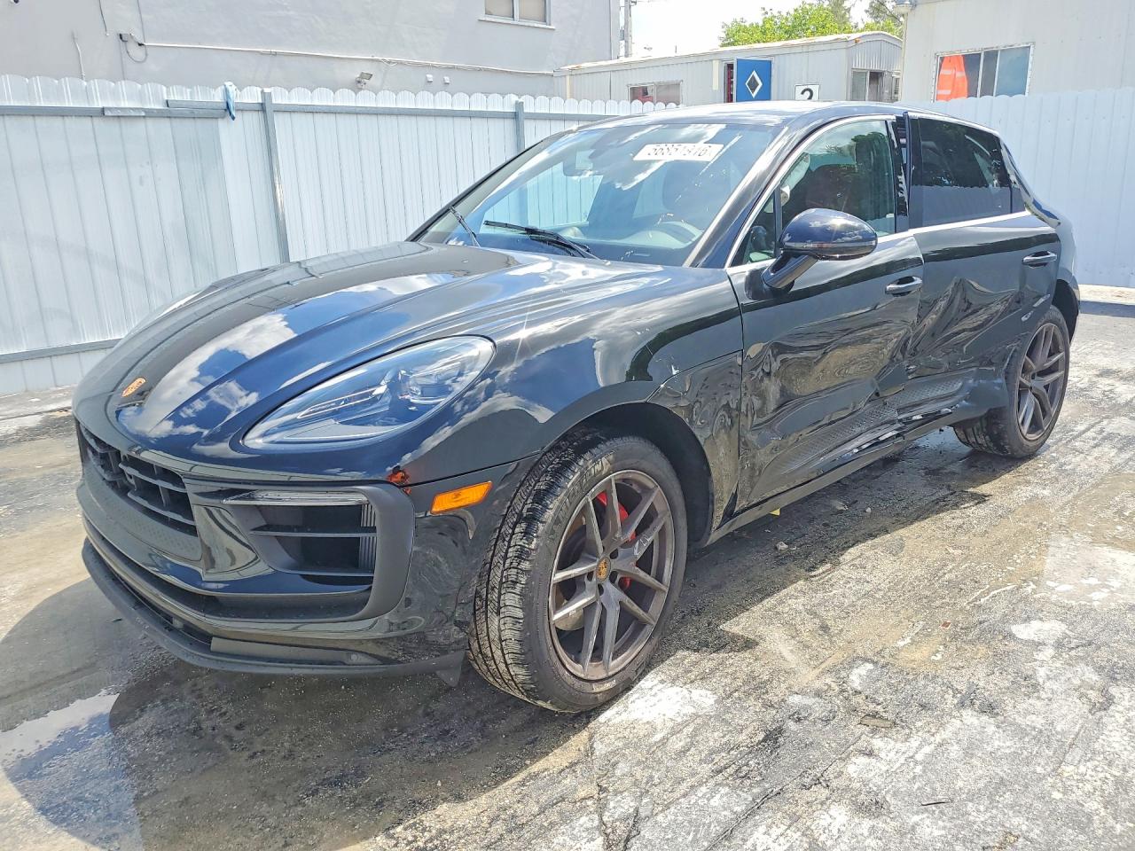 2025 Porsche Macan S, VIN WP1AG2A56SLB40186 — Side