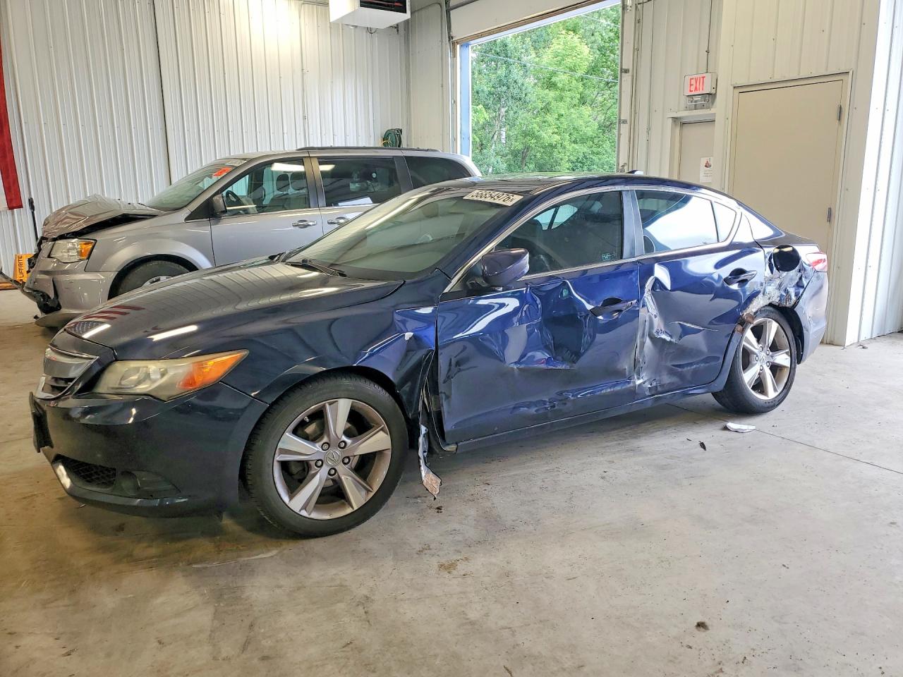 2013 Acura ILX Technology, VIN 19VDE1F74DE009982 — Side