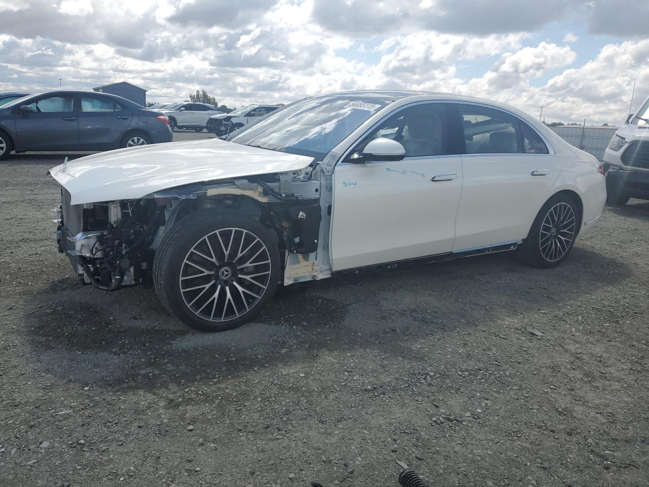 2022 Mercedes-Benz S 500, VIN W1K6G6DB5NA071206 — Front end