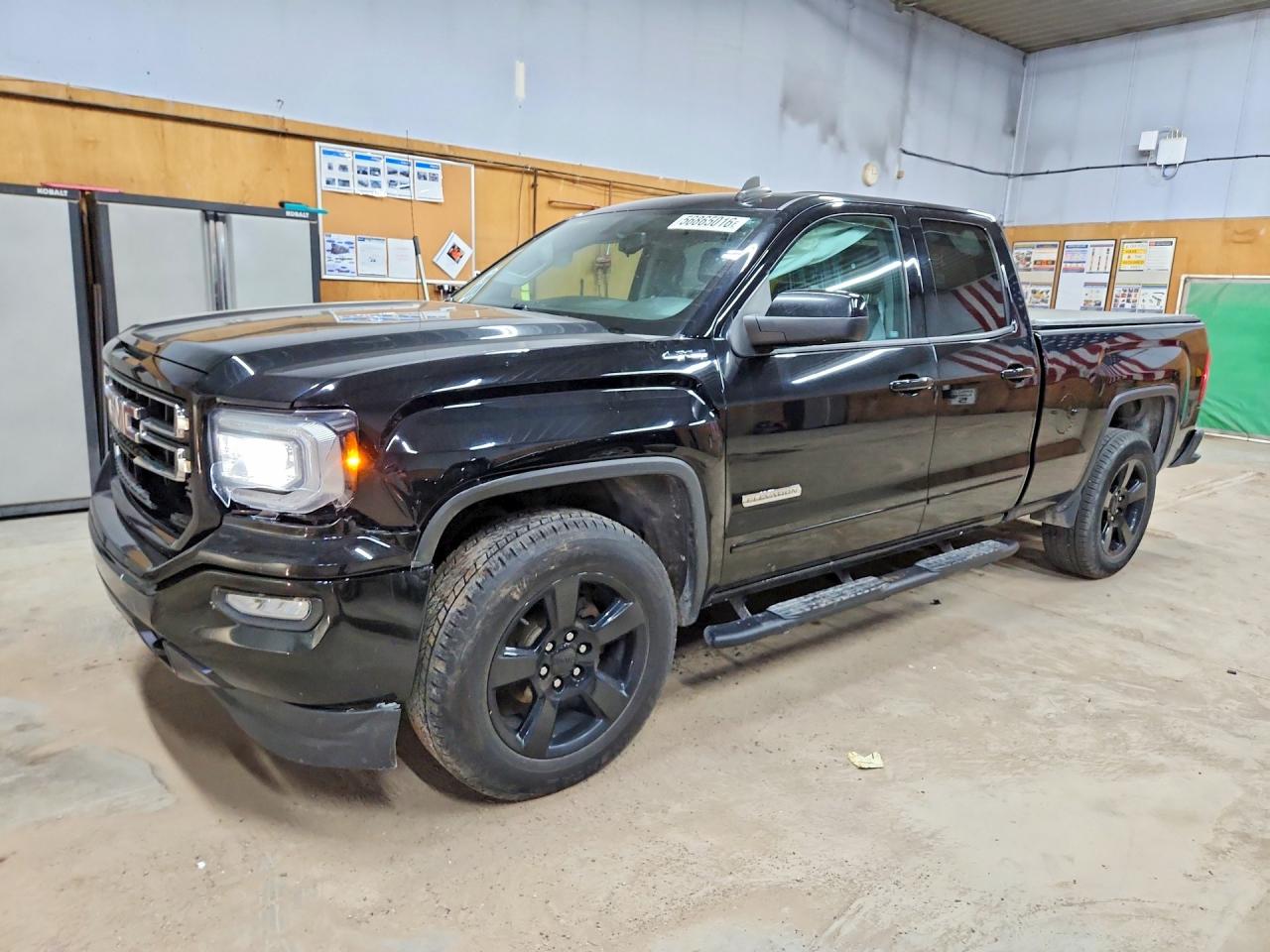 2018 GMC Sierra 1500, VIN 1GTV2LEC6JZ344997 — Front end
