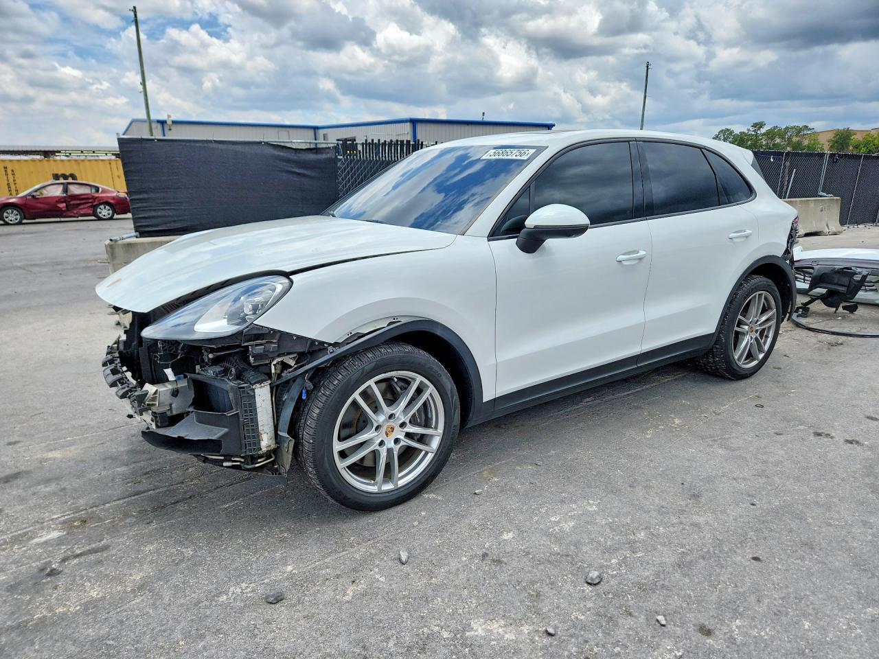 2021 Porsche Cayenne, VIN WP1AA2AY0MDA04869 — Перед