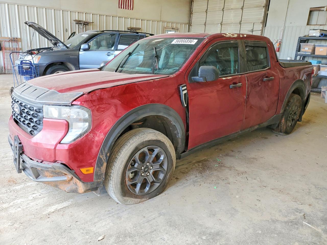 2025 Ford Maverick XLT, VIN 3FTTW8H30SRA90164 — All over