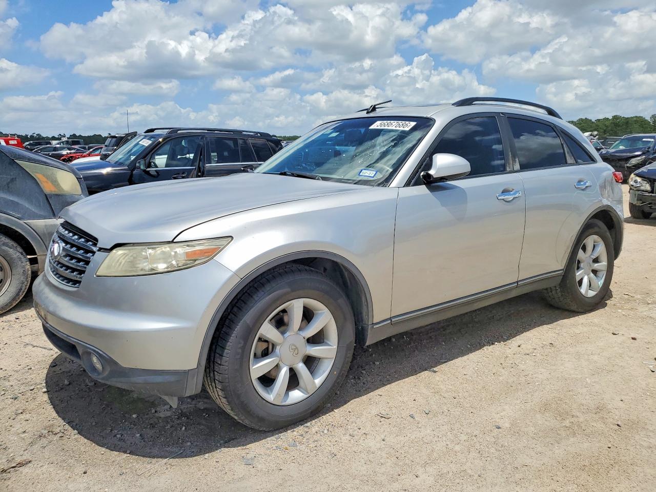 2005 Infiniti FX, VIN JNRAS08W55X212236 — Front end