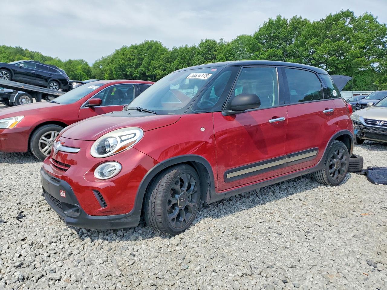 2016 FIAT 500L Urbana Trekking, VIN ZFBCFADH3GZ037862 — Front end