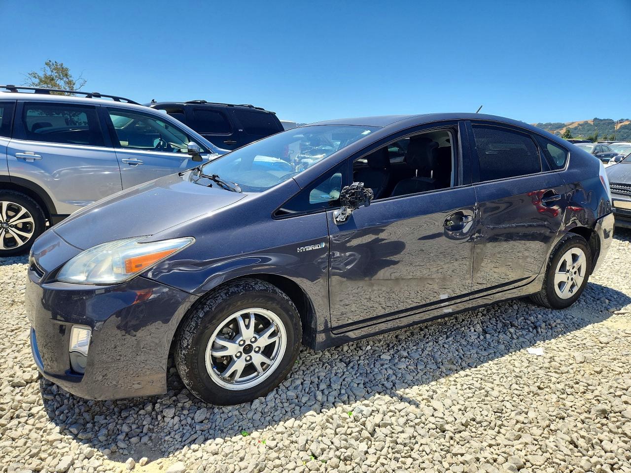 2010 Toyota Prius III, VIN JTDKN3DU9A5058864 — Rear end