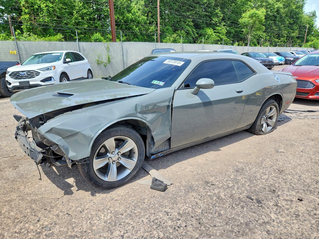 2018 Dodge Challenger SXT, VIN 2C3CDZAG3JH317953 — Front end