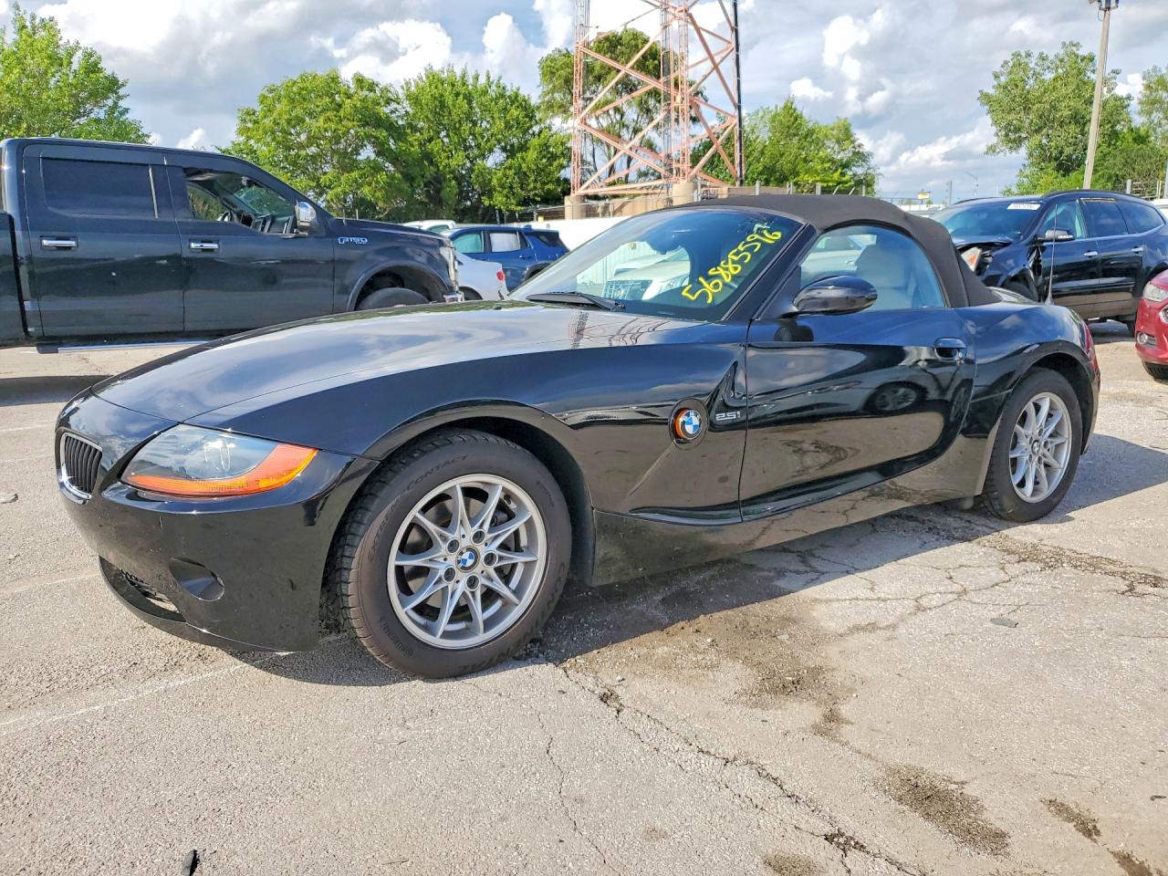 2004 BMW Z4 2.5i, VIN 4USBT33594LS48917 — Minor dents and scratches