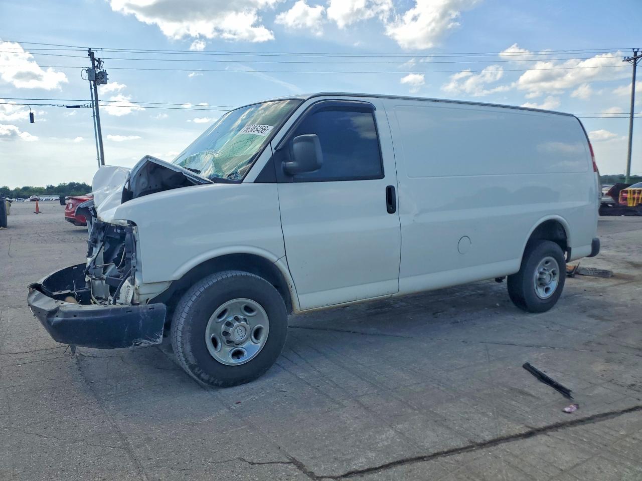 2015 Chevrolet Express Cargo, VIN 1GCWGFCF9F1119533 — Front end