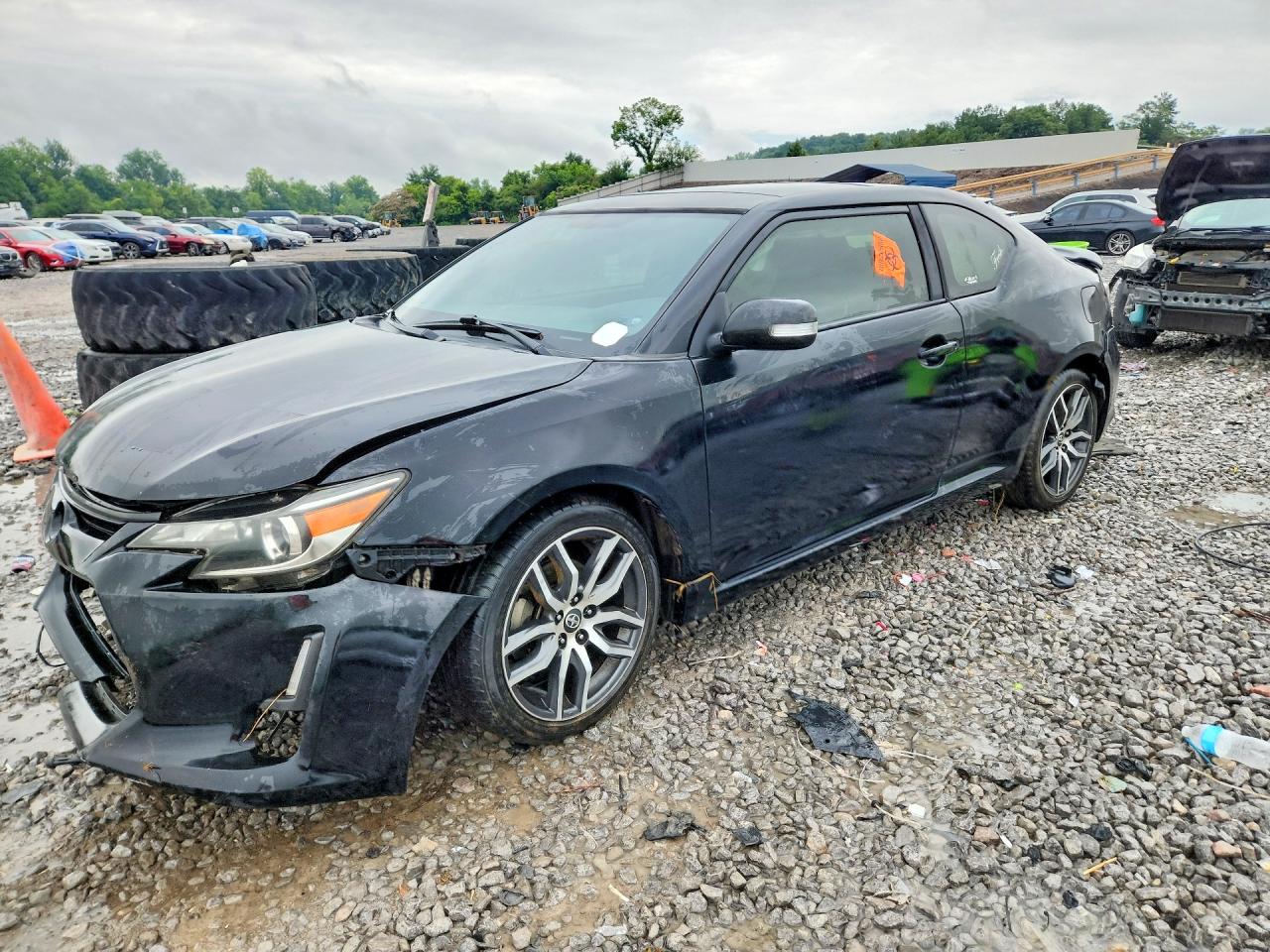 2015 Scion tC, VIN JTKJF5C79F3092623 — Front end