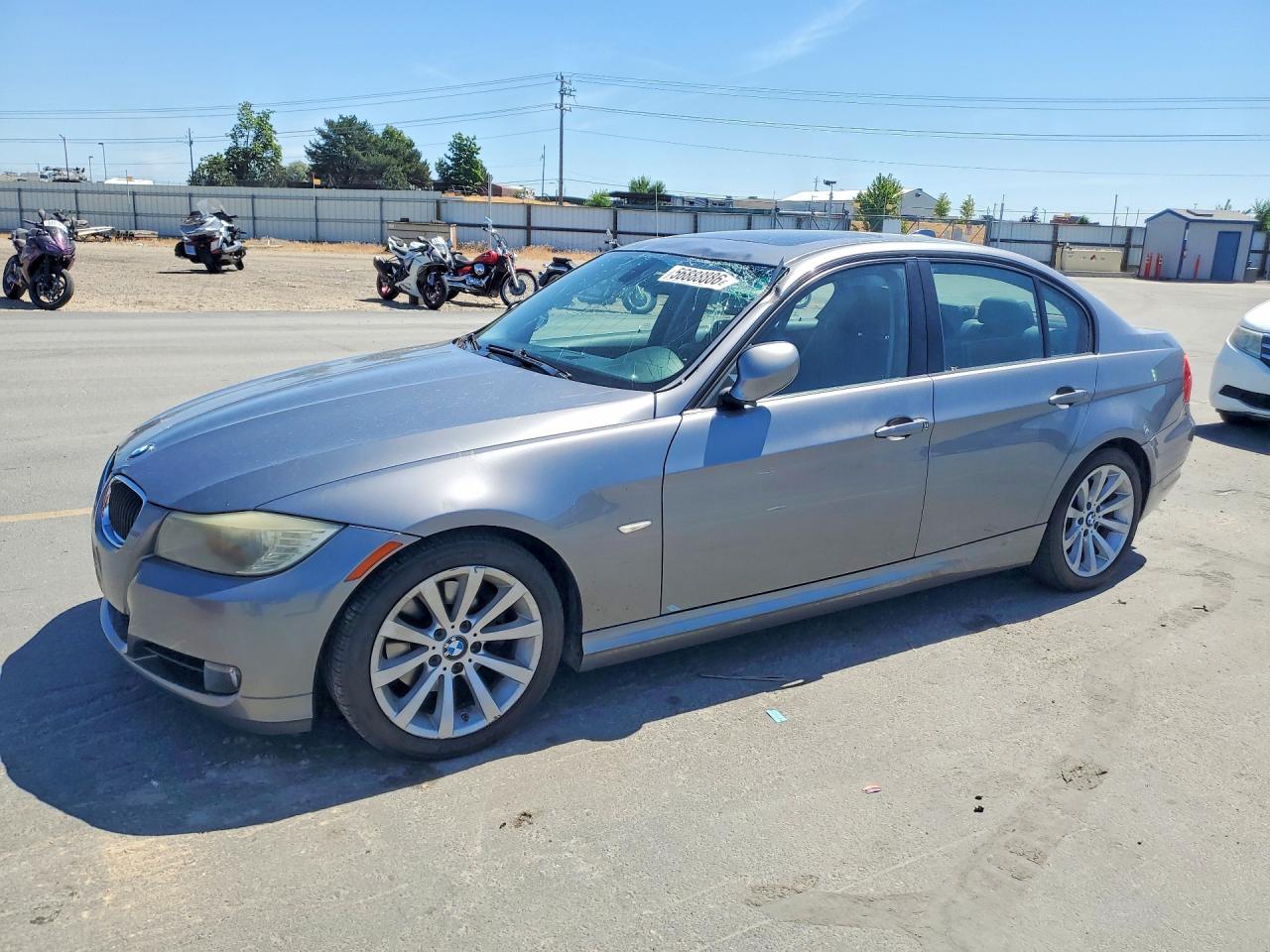 2009 BMW 3 Series 328i, VIN WBAPH53569A436741 — Крыша