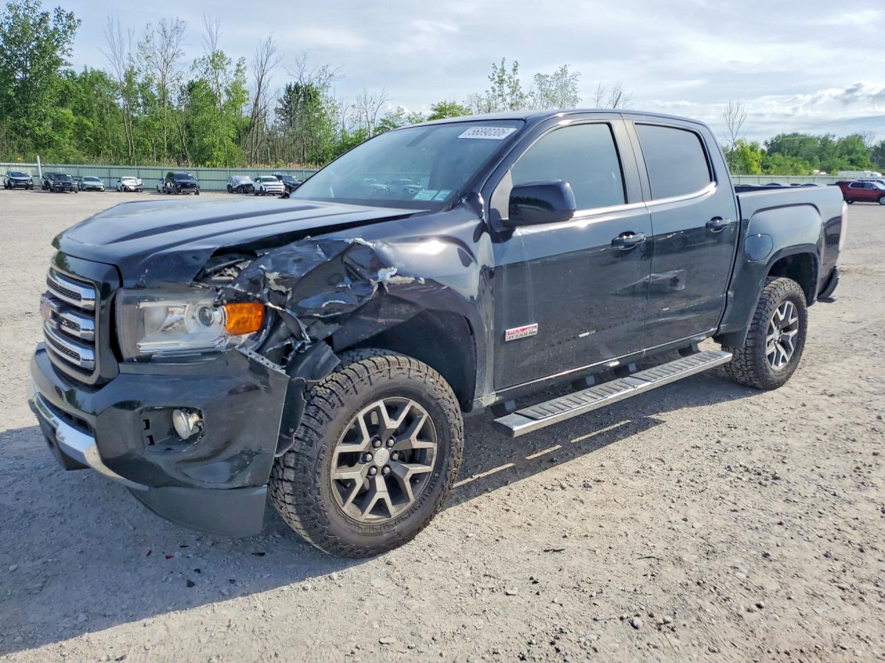 2015 GMC Canyon 4WD SLE, VIN 1GTG6BE36F1204459 — Front end