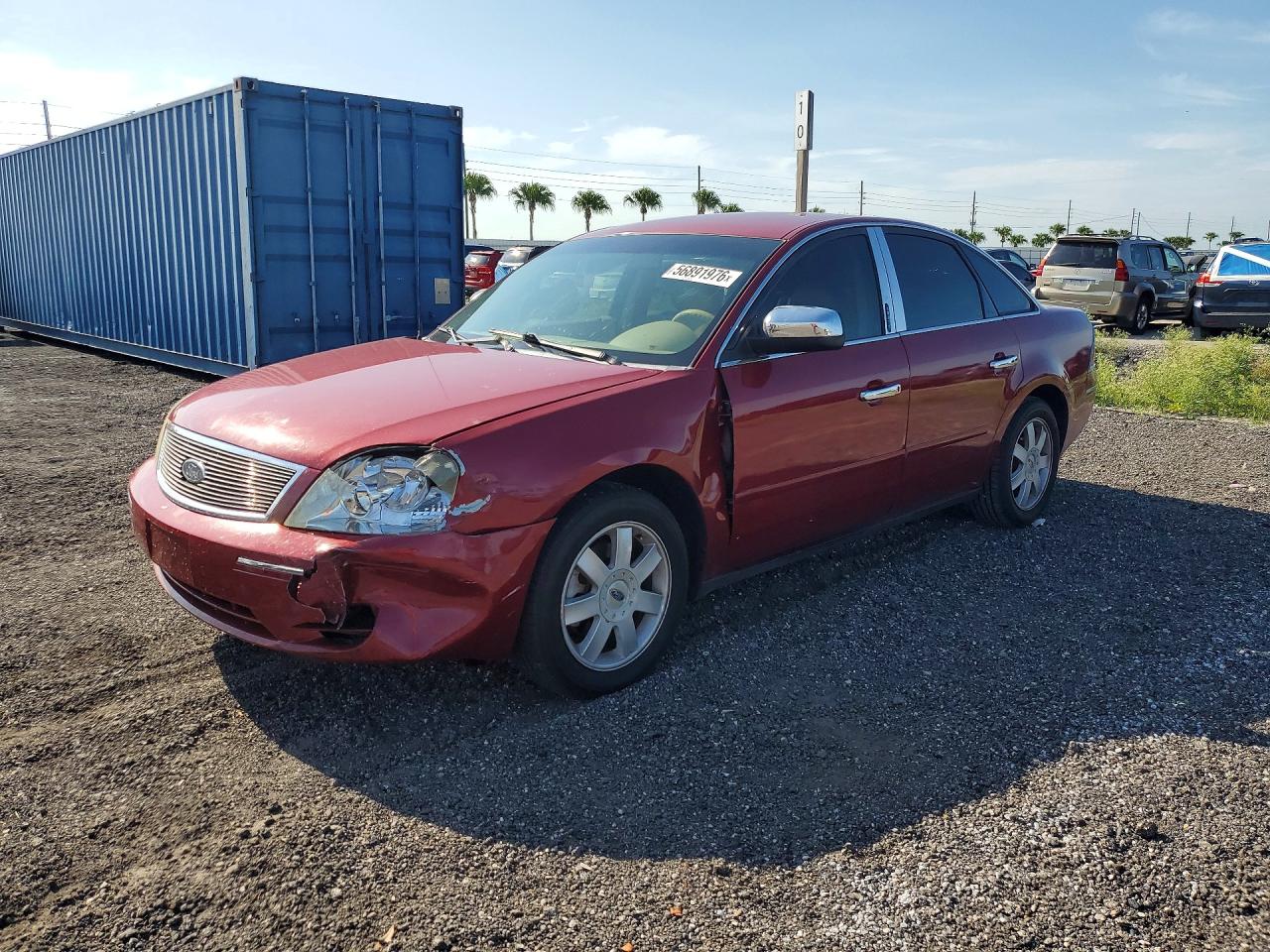 2005 Ford Five Hundred SE, VIN 1FAFP23135G135774 — Front end