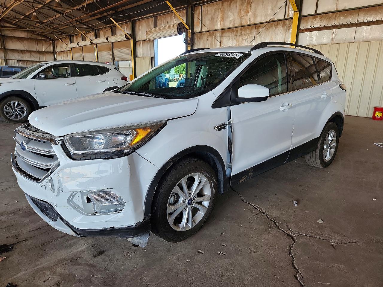 2018 Ford Escape SE, VIN 1FMCU0GD0JUB14158 — Front end