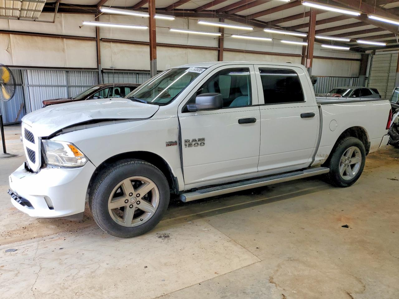2015 Ram 1500 Express, VIN 1C6RR6KT5FS624453 — Front end