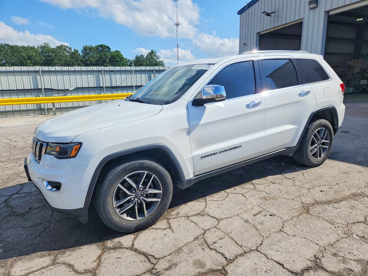 2019 Jeep Grand Cherokee Limited, VIN 1C4RJFBG5KC725953 — Side